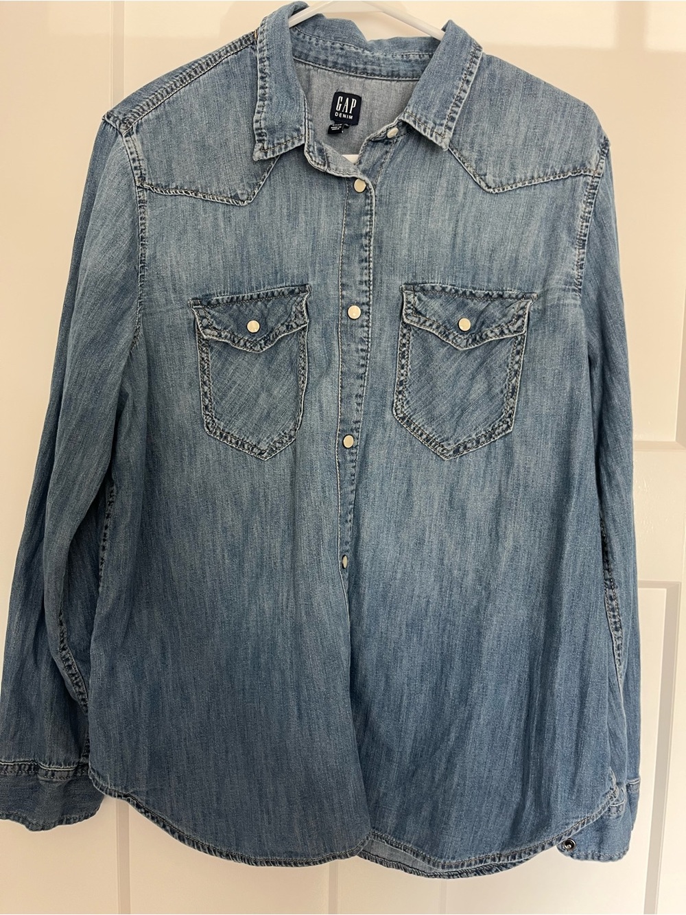 GAP 1969 Denim Western Pearl Snap Button-Up Shirt- Blue Medium Wash (XL)